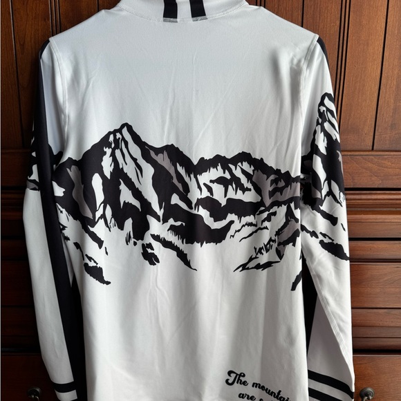 Krimson Klover Quarter Zip Top with Ski Motif and Reversible Coordinating Vest - Picture 4 of 9